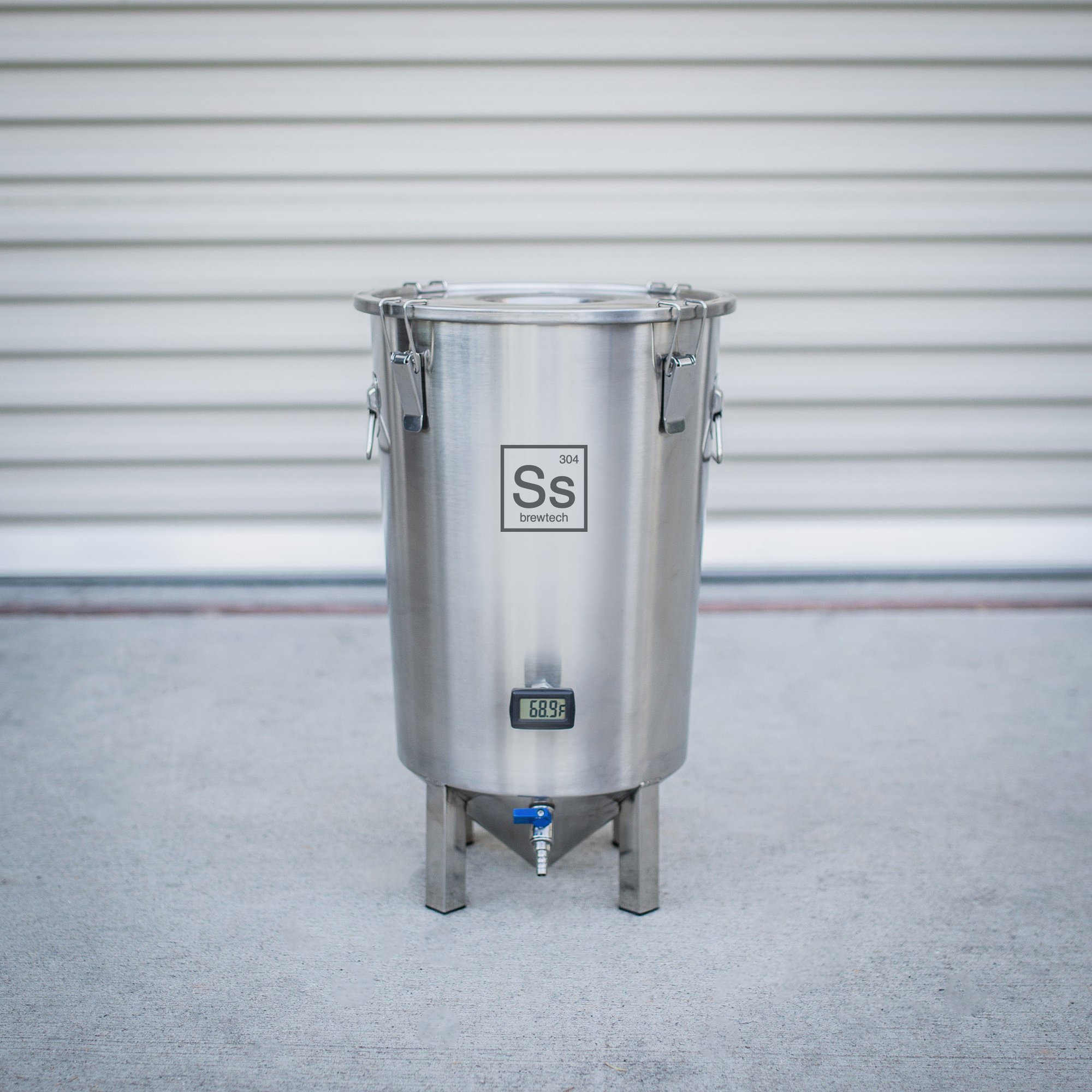 Ss BrewTech BrewMaster Brew Bucket 7 gal. Fermenter Plant Based Pros