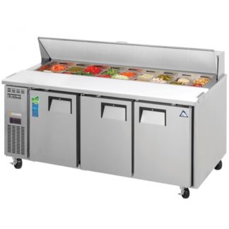 Everest Refrigeration EPR3 71-1/8" Three Section Side Mount Sandwich Prep Table - 21 Cu. Ft.