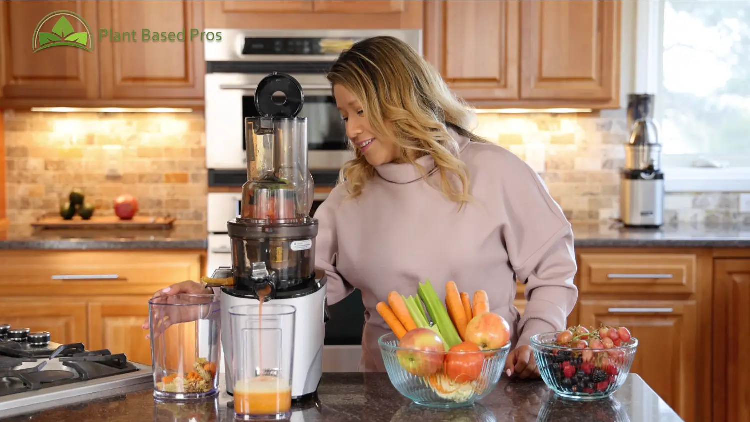 Kuvings REVO830 Juicer Review - Plant Based Pros